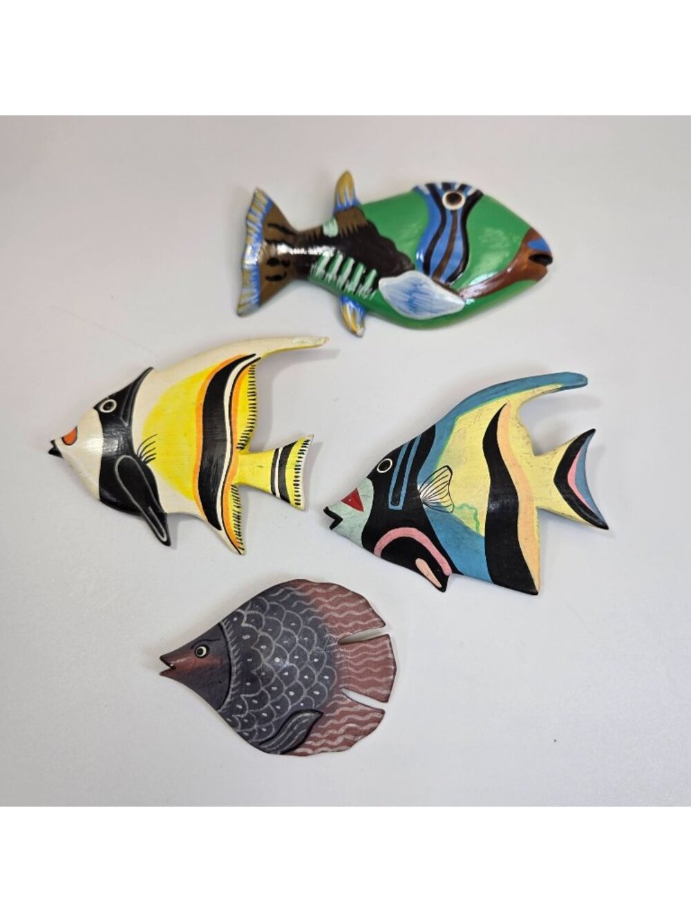 Set Of 4 Vintage Hand-Painted Mori Wood Fish Brooches